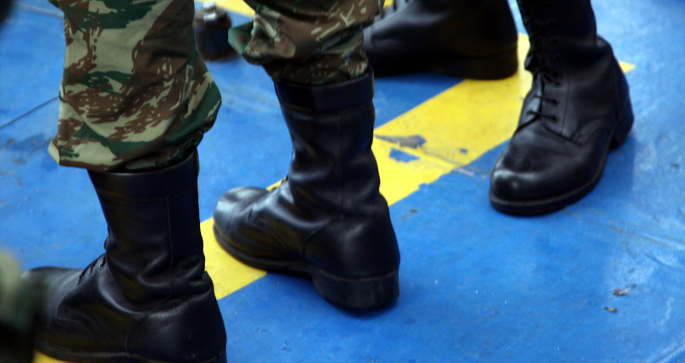 O στρατός των φτωχών, πάροχος ασφάλειας των πλουσίων και ιμπεριαλιστών!