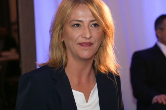 Είκοσι τρεις υποψήφιους συμβούλους ανακοίνωσε η Ρένα Δούρου