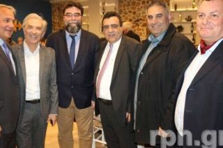 «Είμαι ακροδεξιός και θιασώτης του Παπαδόπουλου»!