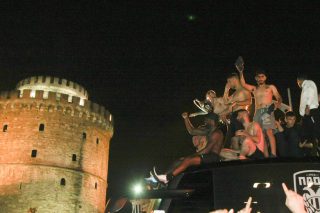 Με Βιεϊρίνια και γιγαντοοθόνη στον Λευκό Πύργο