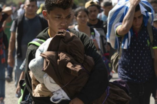Χίλιοι Κουβανοί μετανάστες στα σύνορα Μεξικού- ΗΠΑ
