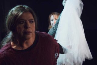 Η παράσταση «Ανα ή Το πανέξυπνο κορίτσι» απαντά…