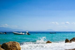 ΣΟΣ από 14 περιβαλλοντικές οργανώσεις για το καταστροφικό ν/σ για τον αιγιαλό