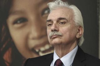 «Σκιές» στη διαδικασία