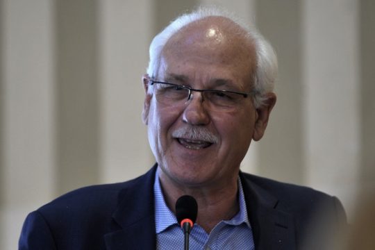 Με το βλέμμα στο μέλλον