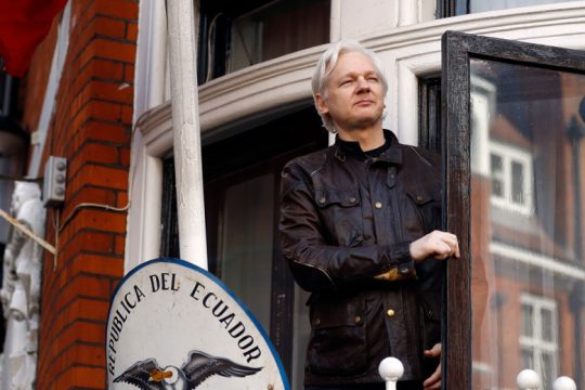 Καταγγελίες Wikileaks κατά του Εκουαδόρ για κατασκοπία εις βάρος του Ασάνζ