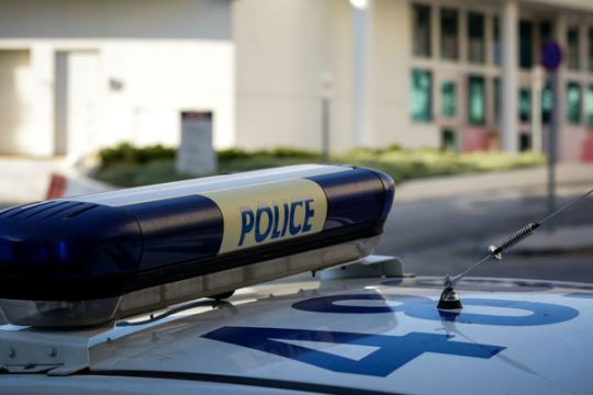 Από περίστροφο η σφαίρα που δέχθηκε η 8χρονη