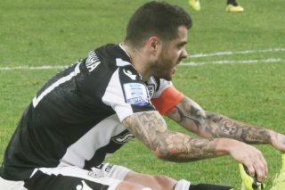 Σοκ με Βιεϊρίνια: Ρήξη χιαστού και μηνίσκου!