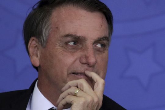 Κατά ενός «παράδεισου γκέι τουρισμού» ο Μπολσονάρο