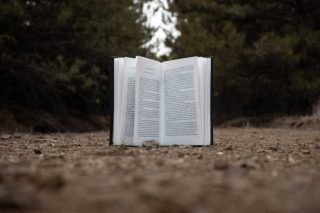Πασχαλινές βιβλιοπροτάσεις για καλή πνευματική ανά(σ)ταση