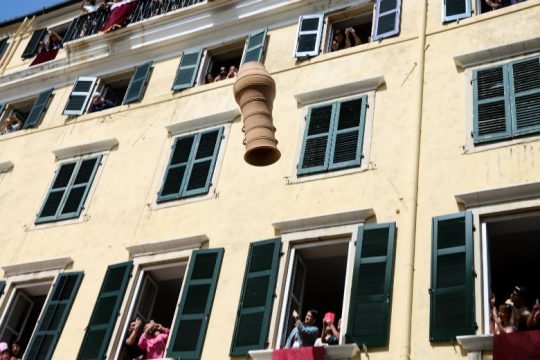 Οι «μπότηδες» στην Κέρκυρα