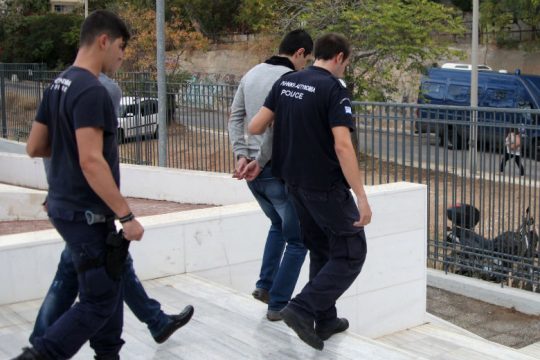 Ισόβια στον πατέρα της μικρής Άννυ, αθώα η μητέρα