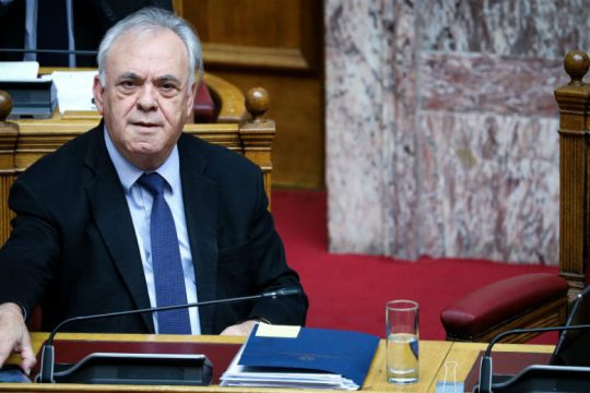 «Καθαρός» δρόμος με «μαξιλάρι» ρευστότητας έως το 2023