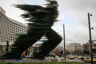 «Ελληνική πνευματική γρίπη»: η «πρωτοποριακή» σκέψη της «αυτοϊκανοποίησης και του αυτοθαυμασμού»