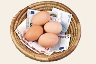 Νωρίτερα, λόγω Πάσχα, οι πληρωμές επιδομάτων του ΟΠΕΚΑ