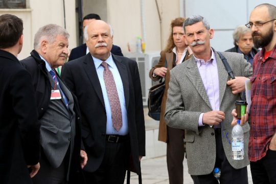 Επεσαν οι μάσκες της Χ.Α.