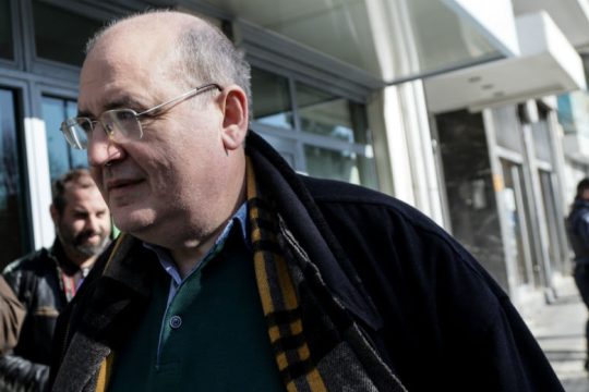 Φίλης για δάνεια Ν.Δ.: «Ούτε σε 80 χρόνια δεν θα τα ξεπληρώσει»