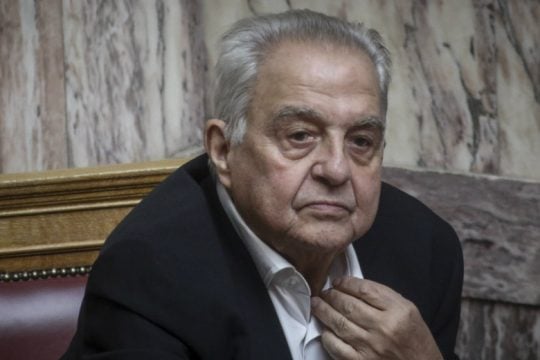 Φλαμπουράρης: 13η σύνταξη και μόνιμα μέτρα για τους πολλούς