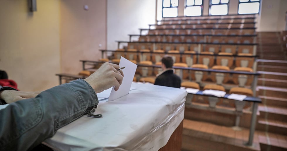 Διπλές κάλπες ξανά και μικρής έκτασης επεισόδια