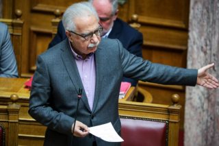 Παιδεία… μάχης στη Βουλή