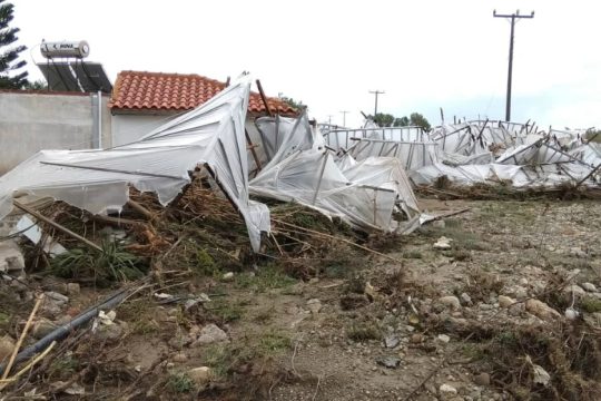 Ζητούν αποζημιώσεις, στις πληγείσες περιοχές ο Αρναουτάκης