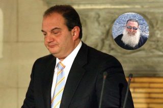 Κατασκοπικό θρίλερ με διεθνείς γεωπολιτικές προεκτάσεις ή ευφάνταστο παραμύθι;