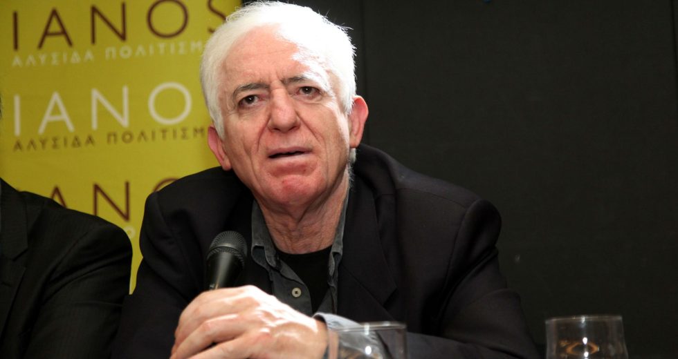 «Βρώμικο πόλεμο» καταγγέλλει ο Καραμπελιάς