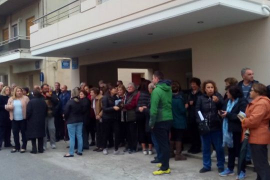 Χανιά: Αντιδρούν στην τοποθέτηση κεραίας δίπλα στα σπίτια τους