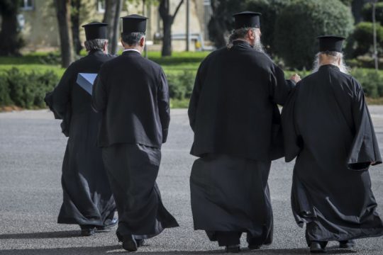 Κ. Γαβρόγλου: Να τοποθετηθούν τα κόμματα για τις θέσεις των κληρικών