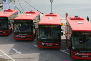 «Πάρε το κόκκινο» για τις γειτονιές του Πειραιά