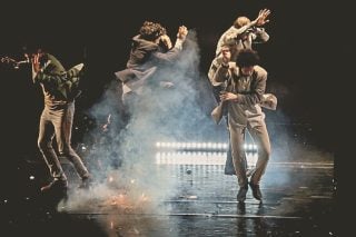 Από τις ταινίες του Μπέλα Ταρ στα έπη του Ακραμ Καν