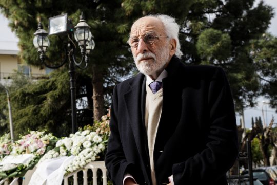 Αγωγή κατά της Παπακώστα προαναγγέλλει ο Λυκουρέζος