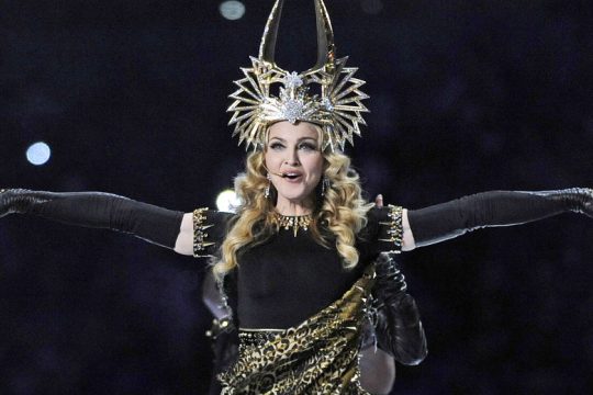 Και νέος δίσκος και Εurovision