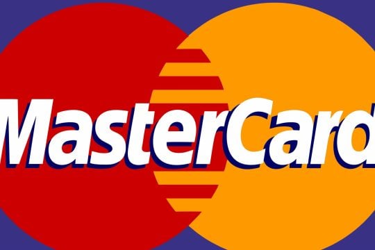 Η Mastercard επέβαλλε υπερβολικές χρεώσεις για 16 χρόνια