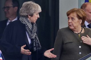 Σκληρά παζάρια για τη διάρκεια της παράτασης