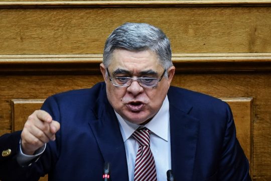 Μπλόκο του facebook στη Χρυσή Αυγή