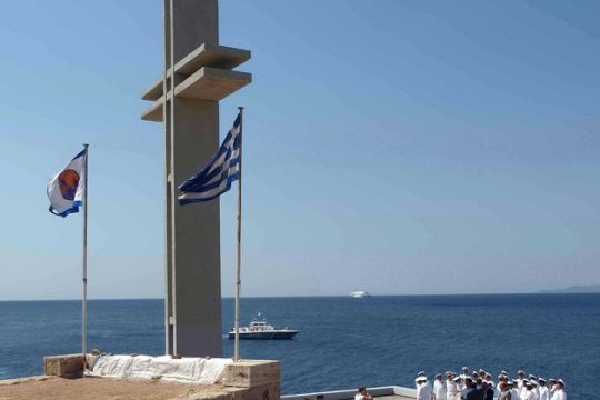 Ο εφοπλιστής Μαρινάκης θυμήθηκε προεκλογικά τον «αφανή Ναυτικό»