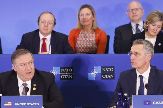 Σύνοδος του ΝΑΤΟ  στη σκιά της διαμάχης ΗΠΑ-Τουρκίας