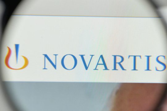 Κλήσεις σε πέντε μη πολιτικά πρόσωπα για το σκάνδαλο Novartis