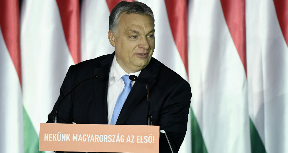 Spiegel: Όρμπαν όπως Μπρέιβικ και Τάραντ