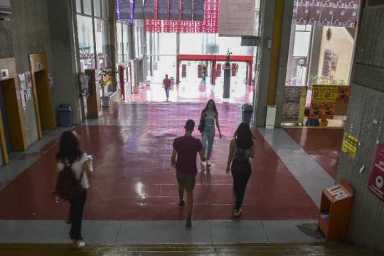 Φοιτητικές εκλογές με τις παρατάξεις να ανησυχούν για την αποχή
