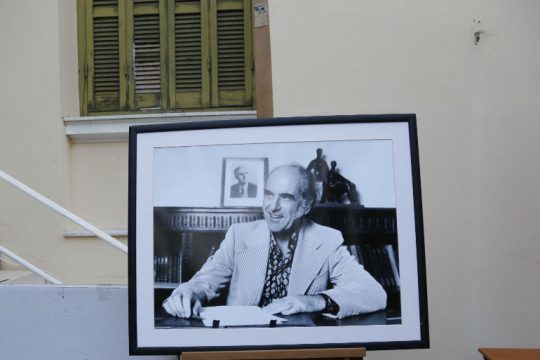 Νέα ΠΑΣΟΚογενής πρωτοβουλία υπέρ προοδευτικού πόλου 