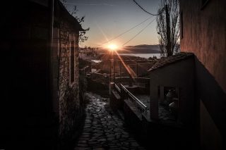 Πώς συλλαβίζεται η σιωπή;