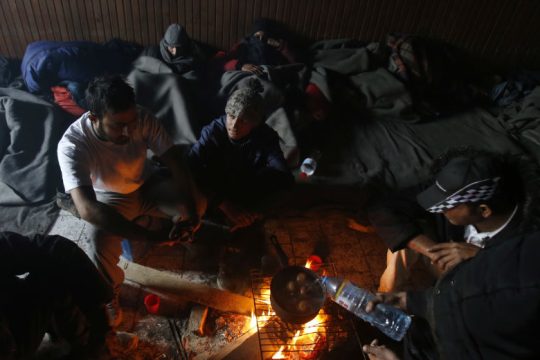 Η Ουγγαρία δεν δίνει φαγητό σε πρόσφυγες για να τους διώξει