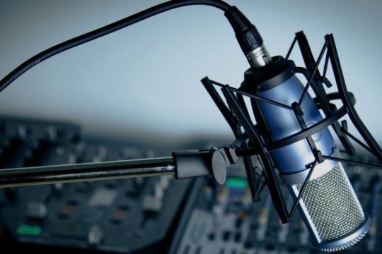 Νέο λογότυπο… «Στο Κόκκινο»