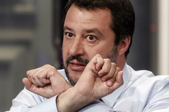 Αναταράξεις στην ιταλική κυβέρνηση λόγω υπόθεσης διαφθοράς