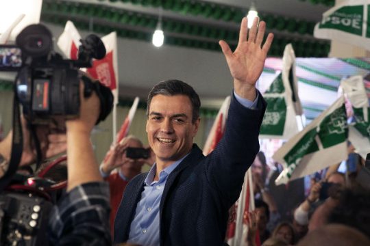 Υποστήριξη Ζουνκέρας σε Σάντσεθ για αναχαίτιση της ακροδεξιάς