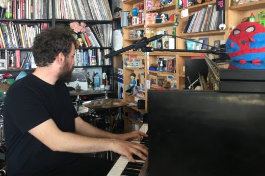Δείτε live τον Theodore στο θρυλικό Tiny Desk Concert
