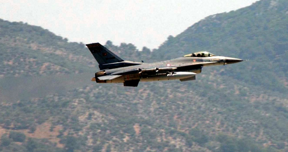 Τουρκικά F16 παρενόχλησαν το ελικόπτερο του αρχηγού ΓΕΣ