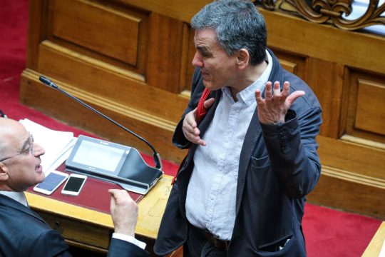 Κόντρα στη Βουλή για τον Ιππόδρομο